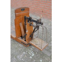 thumb-Antieke bascule weegschaal met eikenhouten frame-8