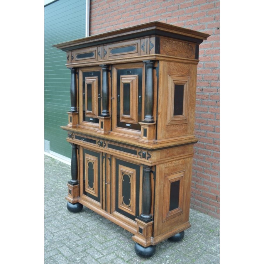 Antieke eiken kolommenkast met verborgen vakken-3