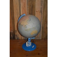 thumb-Retro globe met papier kaart-1