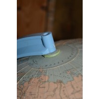 thumb-Retro globe met papier kaart-6