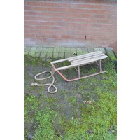 thumb-Traditionele houten slee met metalen glijders-1