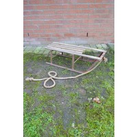 thumb-Traditionele houten slee met metalen glijders-3
