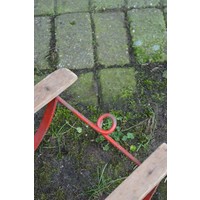 thumb-Stevige metalen slee met houten latten-5