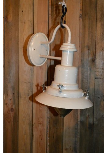 Buitenlamp brocante scheeps- of fabriekslamp 