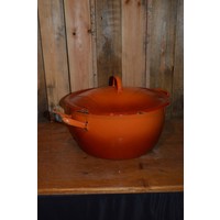 thumb-Vintage oranje soeppan – ideaal voor koken of decoratie-1