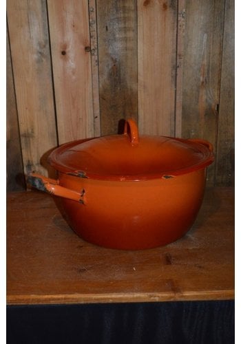 Vintage oranje soeppan 