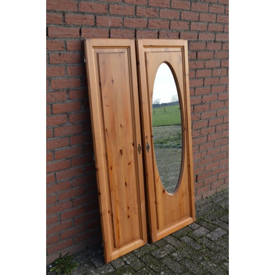 Set grenen kastdeuren met ovale spiegel-3