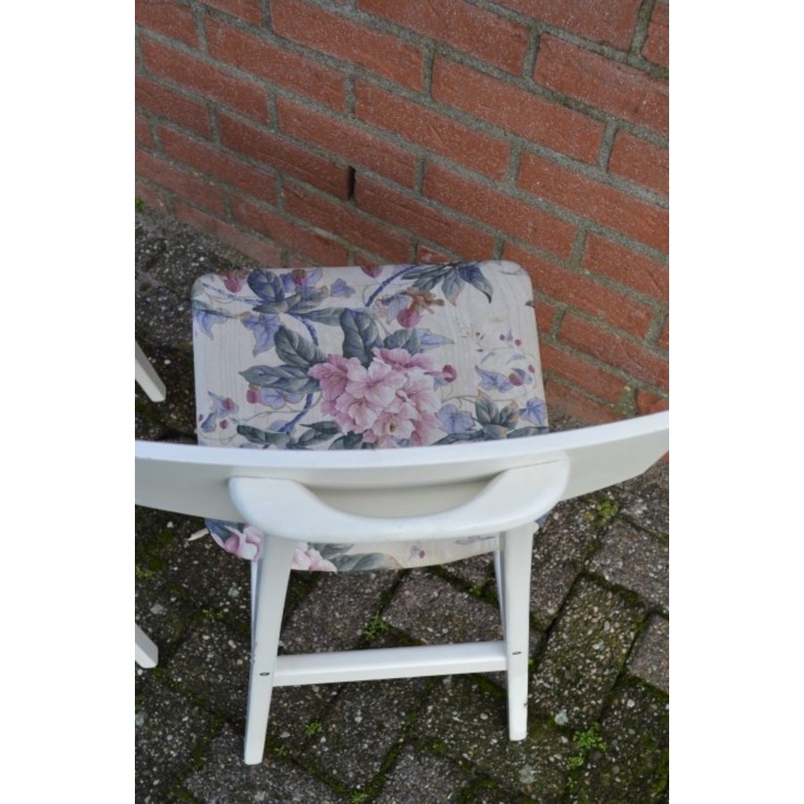 Brocante vintage slaapkamer stoeltjes set van 2-3