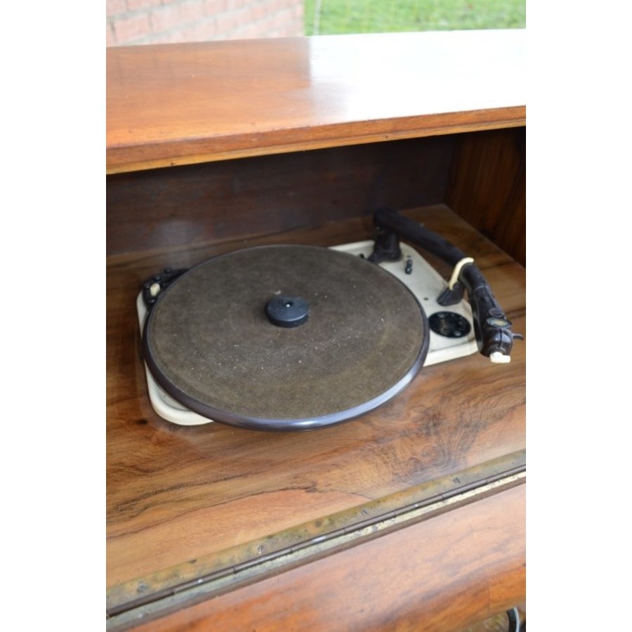 Engelse Garrard Grammofoon in een Art-deco kast-2