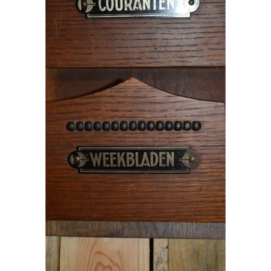 Lectuur rekje voor aan de muur Art-Deco-4