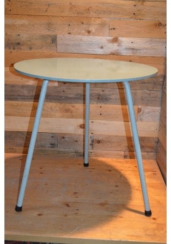 Driepoot bijzettafeltje retro 