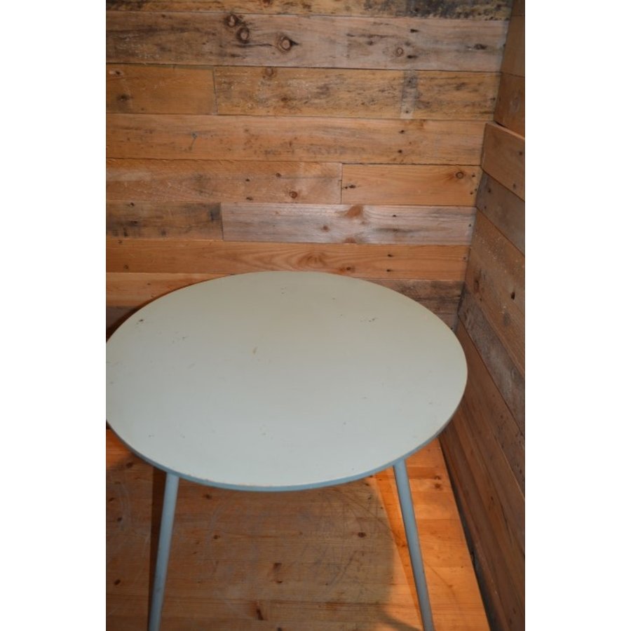 Retro driepoot bijzettafeltje met rond blad – Buizenframe tafel-3