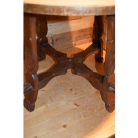 thumb-Oud eikenhouten bijzettafeltje met bewerkte poten – Opknapper tafel-3