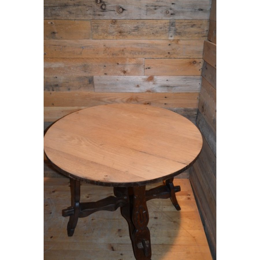 Oud eikenhouten bijzettafeltje met bewerkte poten – Opknapper tafel-4