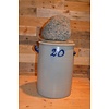 LoodsVol, Tweedehands Zuurkool pot met steen en houten plank voor decoratie