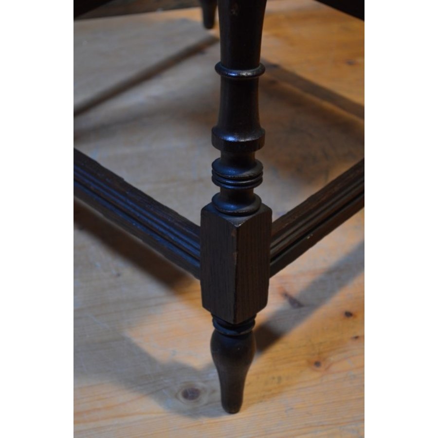 Bijzettafeltje of plantentafeltje oud eiken vierkant-6