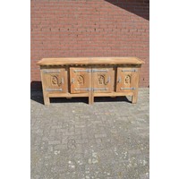 thumb-Kasteel dressoir met veel houtsnijwerk blank gestraald-1