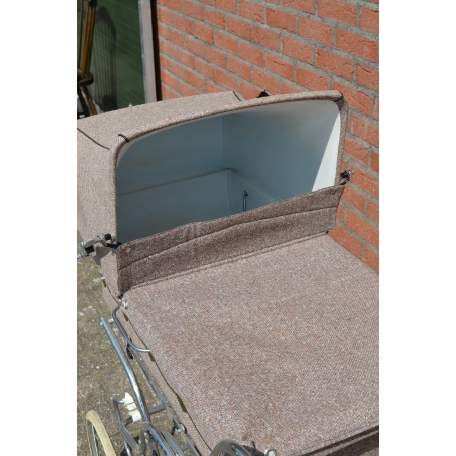 Retro kinderwagen met afneembare reiswieg-7