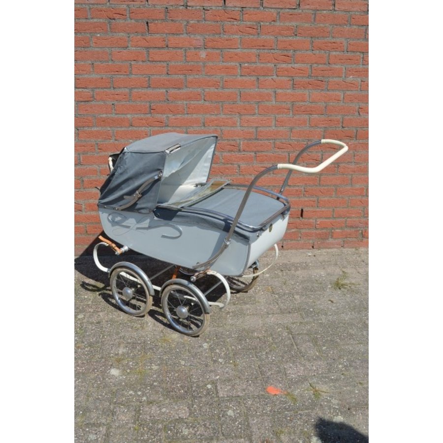 Vintage kinderwagen-3