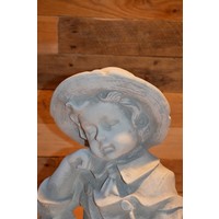 thumb-Betonnen tuinbeeld van een jongen met boek in kleermakerszit-6