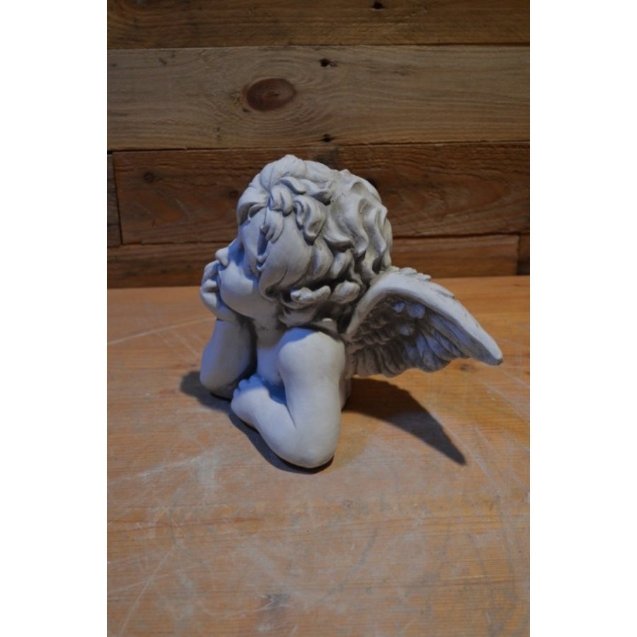 Lief betonnen beeldje van een denkend engeltje met vleugels-3