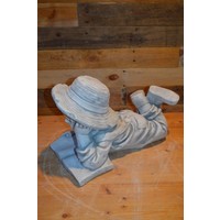 thumb-Betonnen kinderbeeld van lezende jongen – levensecht tuinbeeld-2