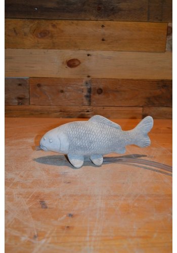 Betonnen beeld Kleine Koi met waterslang 