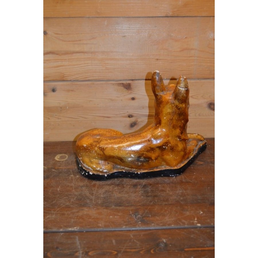 Vintage liggende herdershond van geglazuurd gips-4