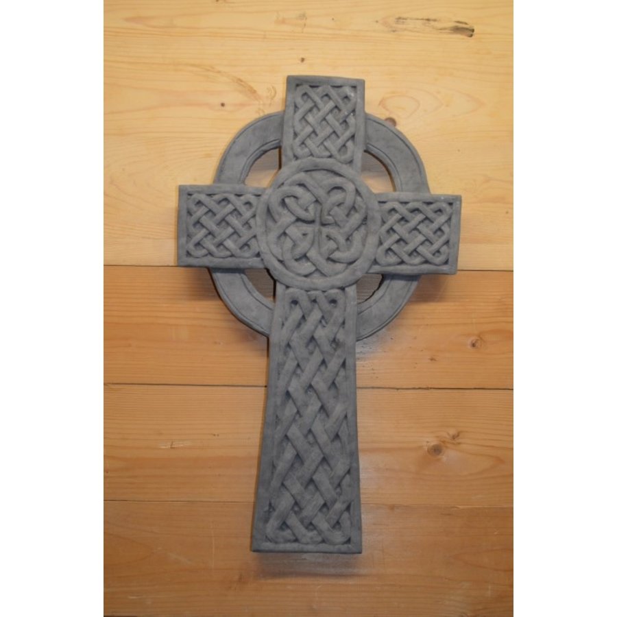 Keltisch kruis groot betonnen tuinbeeld-1