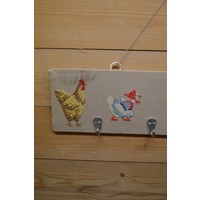 thumb-Brocante kinder kapstok met geborduurd paneel-2