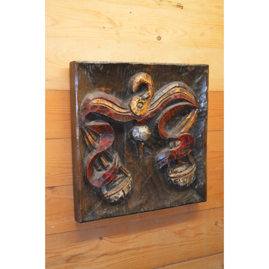 Houten wandbord met houtsnijwerk Weegschaal-2