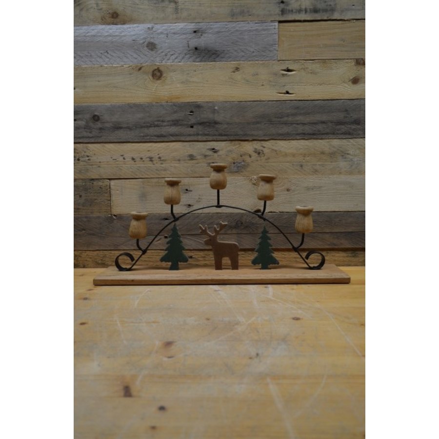 Decoratieve kandelaar van metaal en hout met figuurtjes en vijf houders-2