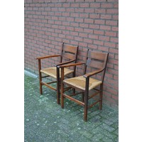 thumb-Set van 2 oude eiken armstoelen met biezen zitting-2
