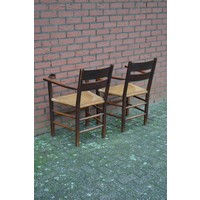 thumb-Set van 2 oude eiken armstoelen met biezen zitting-4