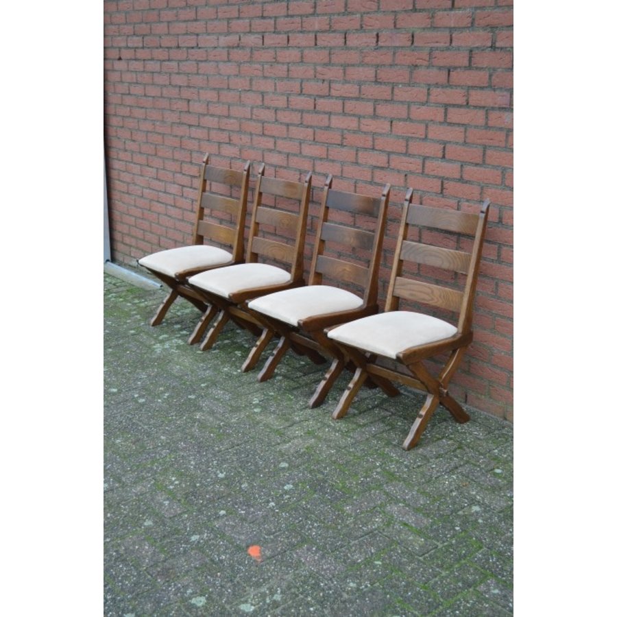 Eiken stoelen met crème zitting set van 4-1