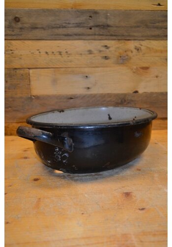 Geëmailleerde metalen pan 