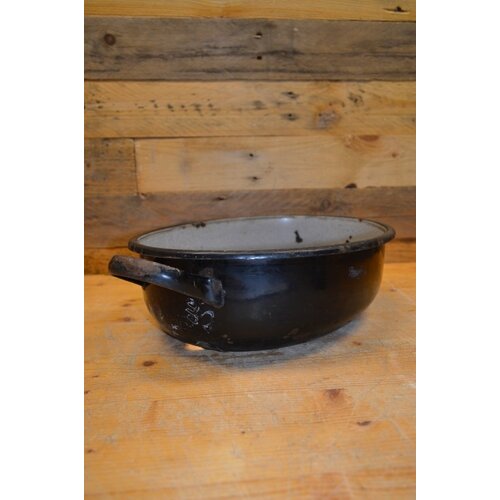 Geëmailleerde metalen pan 