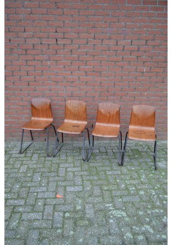 Retro kinderstoeltjes set van 4 stuks 