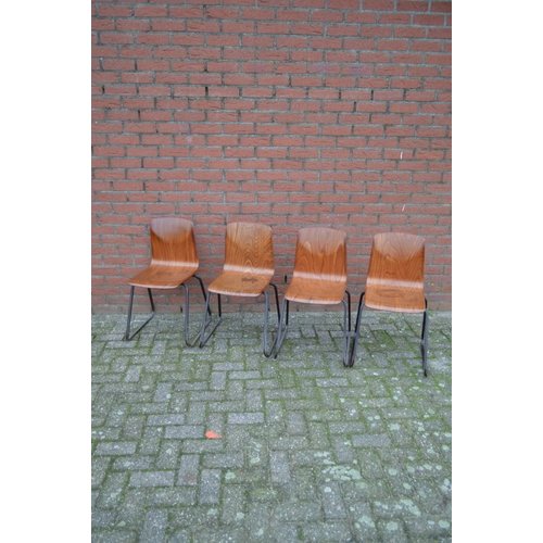 Retro kinderstoeltjes set van 4 stuks 