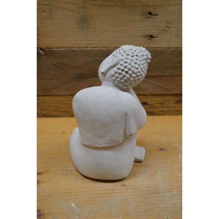 Betonnen Shiva Boeddha – symbool van welzijn en kennis – met herstelsporen-3