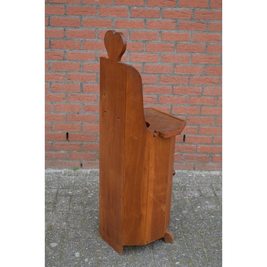 Antieke massief eiken kinderstoel met opbergruimte-6