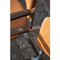thumb-Set van 10 stapelbare vintage armstoelen-8