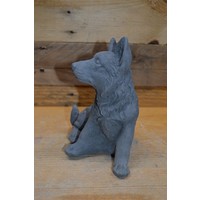 thumb-Trouw beeld van een zittende herdershond – betonnen tuinbeeld of aandenken-4