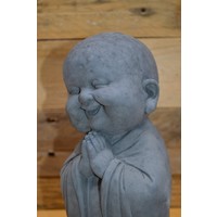 thumb-Biddende Shaolin monnik van beton – vrolijk tuinbeeld voor binnen en buiten-5