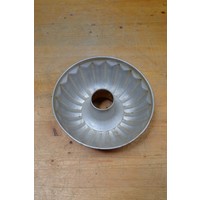 thumb-Vintage aluminium tulband bakvorm-2