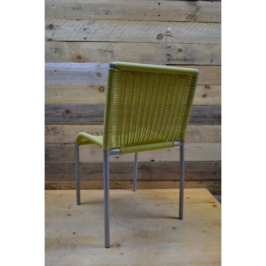 Retro kinderstoel met groene kunststof zitting-4