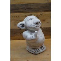 thumb-Grote betonnen trol die middelvinger opsteekt – grappig tuinbeeld-1