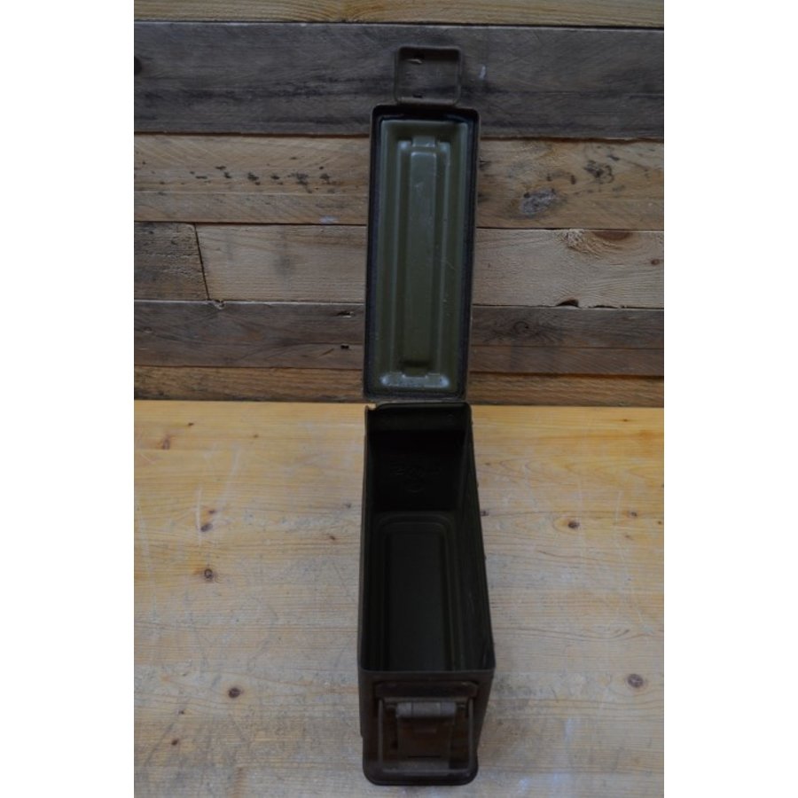 Oude metalen munitiekist Reeves US-7