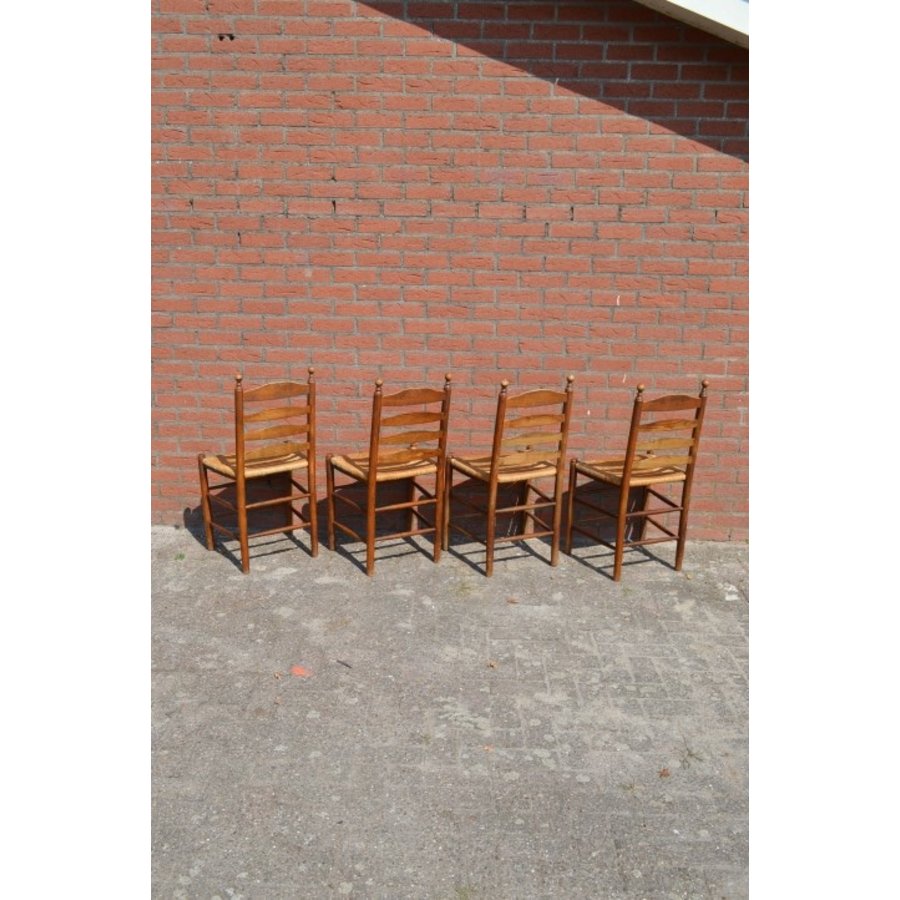 4 oud eiken knopstoelen-3