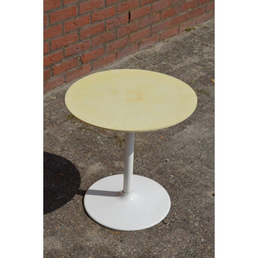 Rond retro bijzettafeltje-3
